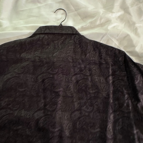 Robert Graham button up dress shirt - Picture 4 of 10